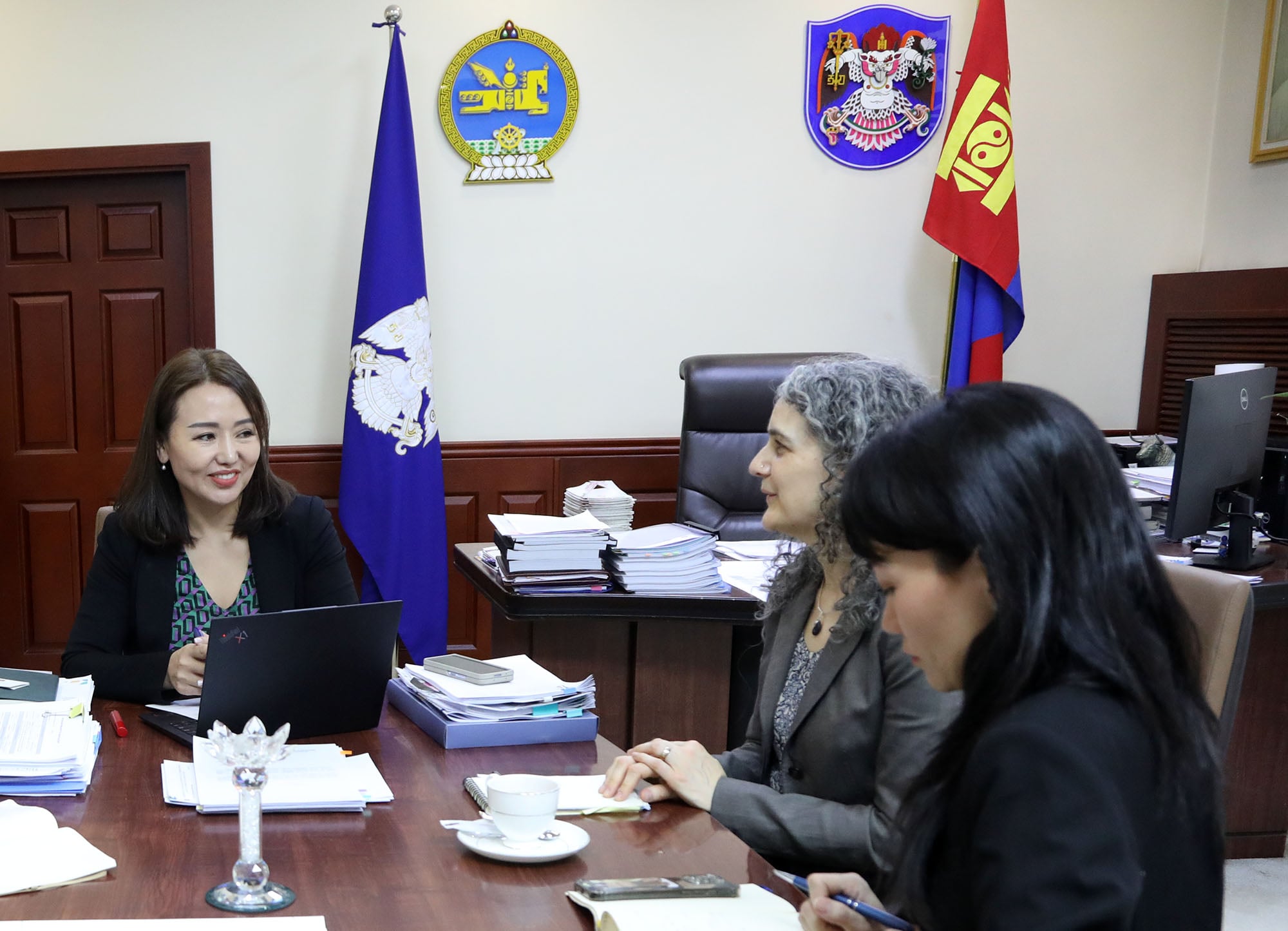 Азийн сангийн Монгол дахь суурин төлөөлөгч Сара Тэйлорийг хүлээн авч уулзав